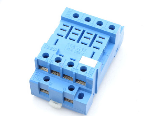 FINDER 96.74 Relay Socket