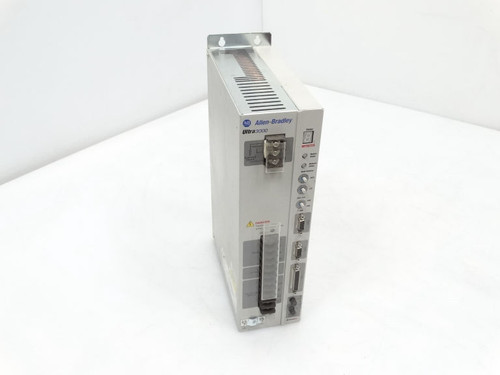 ALLEN BRADLEY 2098-DSD-030-SE Servo Drive