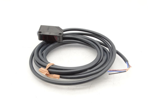 OMRON E3Z-D81 Sensor