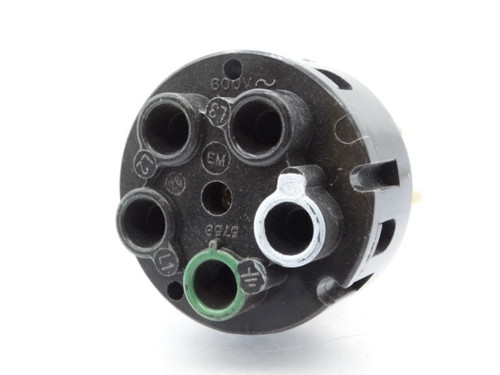 HUBBELL IN530EM Plug