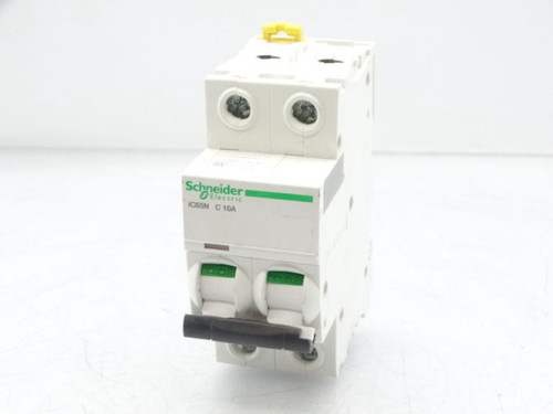 SCHNEIDER ELECTRIC A9F18210 Circuit Breaker