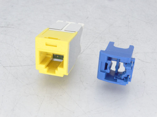 PANDUIT CJ6X88TGYL Connector