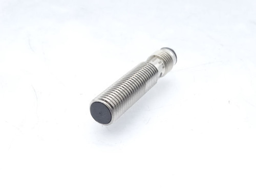 OMRON E2E-X1R5E1-M3-1 Sensor