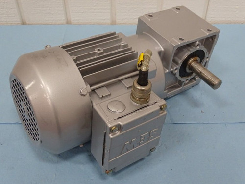 SEW EURODRIVE WA20 DT171D2 GEARMOTOR 230/400V 2.85/1.65A 3800/135RPM 3 PHASE (29237 - USED)