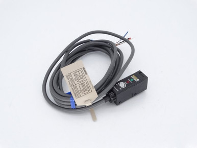 新古 OMRON オムロン E3R-5DE4 光電スイッチ(FASR50516B088) e3r-5de4\" 通販モノタロウ 最短即日出荷