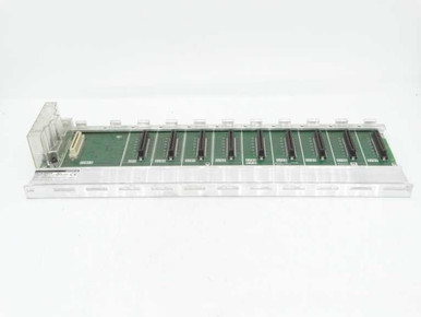 8PQ-00010 1台 8PQ-00026 3台 合計4台 Rack of analog audio processor: Symetrix 422 + BBE 862 +
