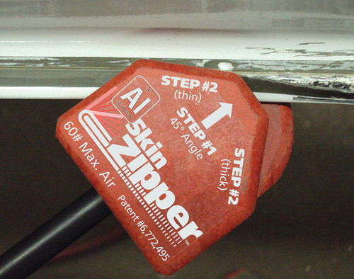 PG316 - AL SKIN ZIPPER DOOR SKINNER TOOL (RED)