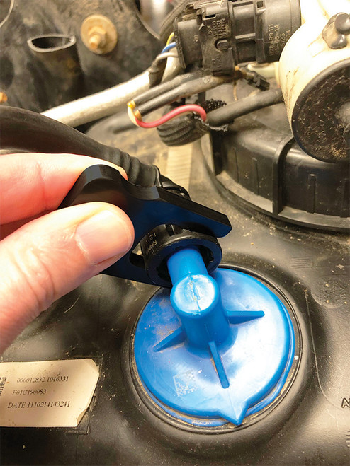 PG411 - 6 PIÈCES DE DÉFLECTEUR & DÉCONNEXION DE LA LIGNE DE CARBURANT