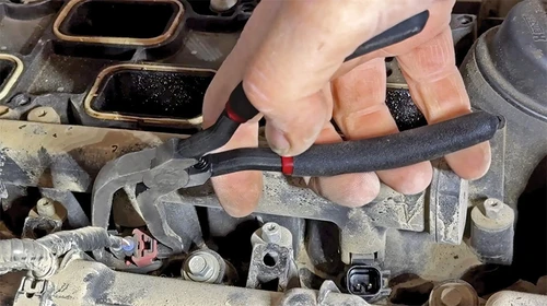 PG63 - ELECTRICAL DISCONNECT PLIERS FOR LOCKING PUSH TAB STYLE CONNECTORS, 60°