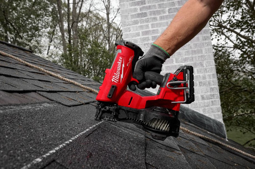 KIT DE CLOUEUSE DE TOITURE À BOBINE DE CARBURANT M18