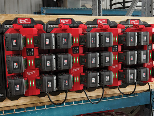 PG68  -  M18 SIX BAY DAISY CHAIN RAPID CHARGER, PACKOUT COMPATIBLE