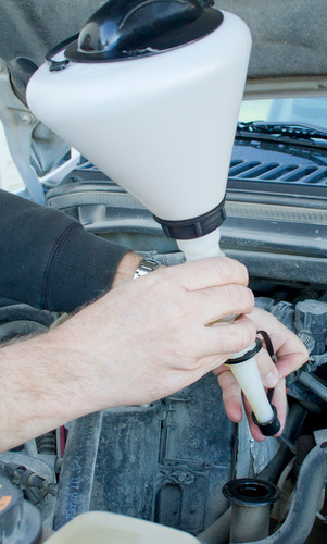 PLASTIC FUNNEL WITH LID & CAP