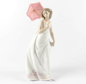 Lladro 07636 AFTERNOON PROMENADE Porcelain Figurine | Made in Spain (New!)