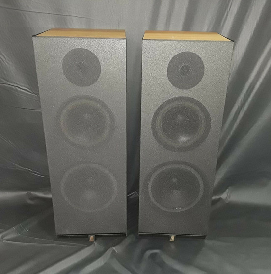 Acoustic Research Spirit Series 142 Speakers (BRAND NEW!)