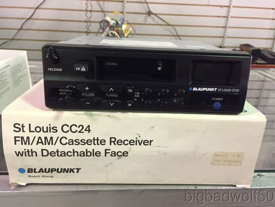 BLAUPUNKT ST LOUIS CC24 FM/AM/CASSETTE RECEIVE W/ DETACHABLE FACE BRAND NEW!