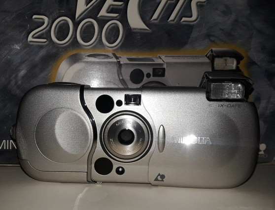 Minolta VECTIS 2000 Digital Camera (BRAND NEW!)