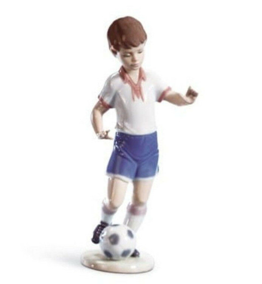 Lladro Soccer Practice 01006198 Porcelain Figurine | Made by M. Santaeulalia 