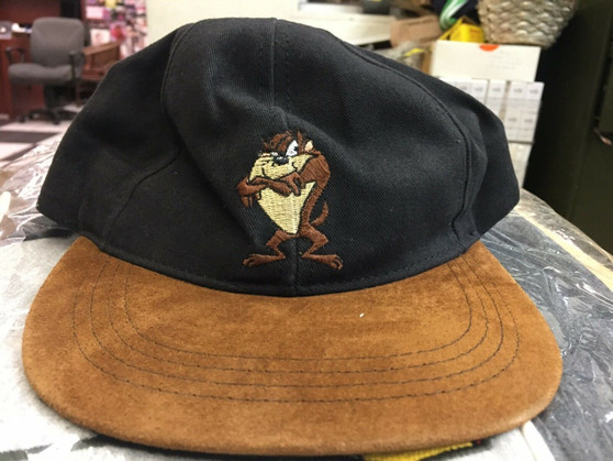 WARNER BROTHERS TAZMANIAN DEVIL PREMIUM Snap Back OG NEW EXCELLENT SHAPE! 