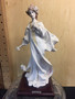 Giuseppe Armani FLORENCE Sculpture "Cedraschi" LADY FLOWERS 766-S new! mint!