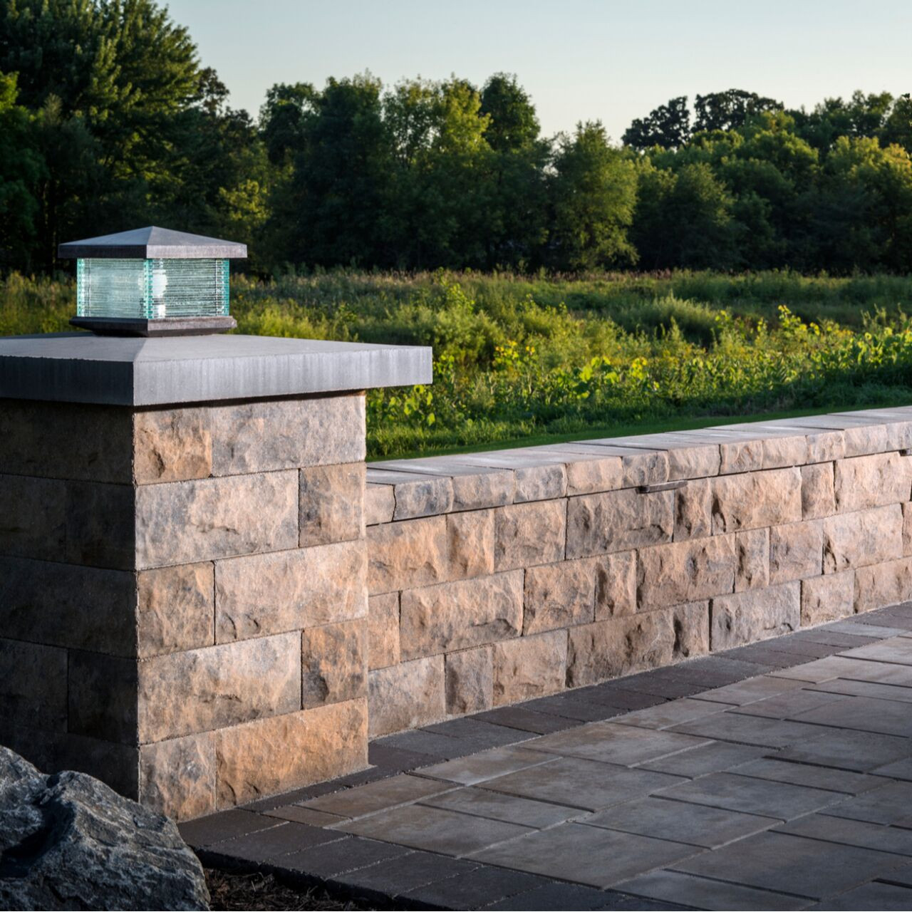 Belgard - Column 28