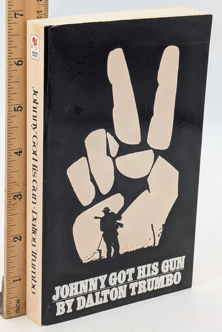 Johnny Got His Gun: A Novel [MM0029]