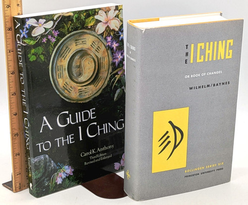 The I Ching: Or, Book of Changes + A Guide to the I Ching [B1731]