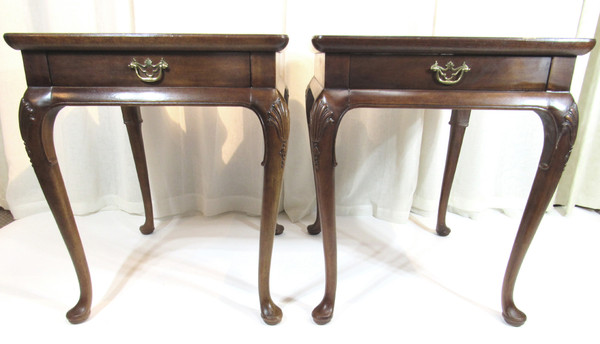 Henredon Queen Anne Style Mahogany Side Tables - a Pair