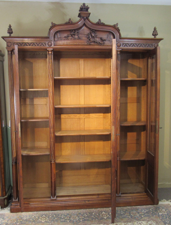 Late  19th - Early 20th Century English Walnut Gothic Style Bookcase