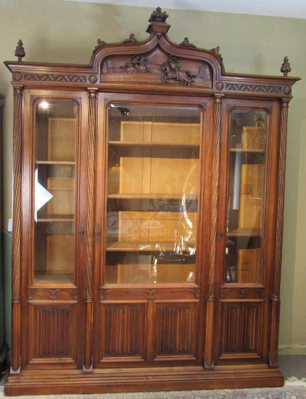 Late  19th - Early 20th Century English Walnut Gothic Style Bookcase