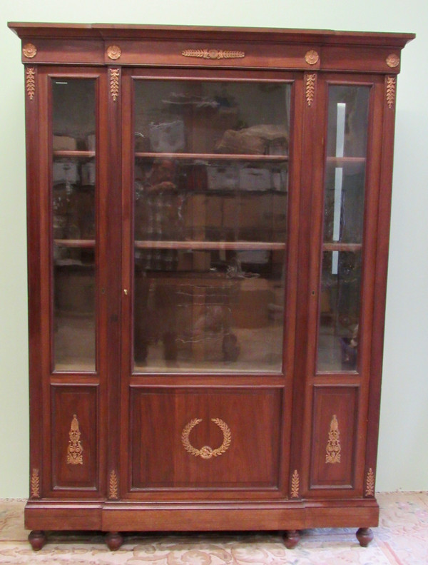 Mid 19th Century French Empire Red Mahogany Three Glass Door Bookcase With Three Adjustable Shelves