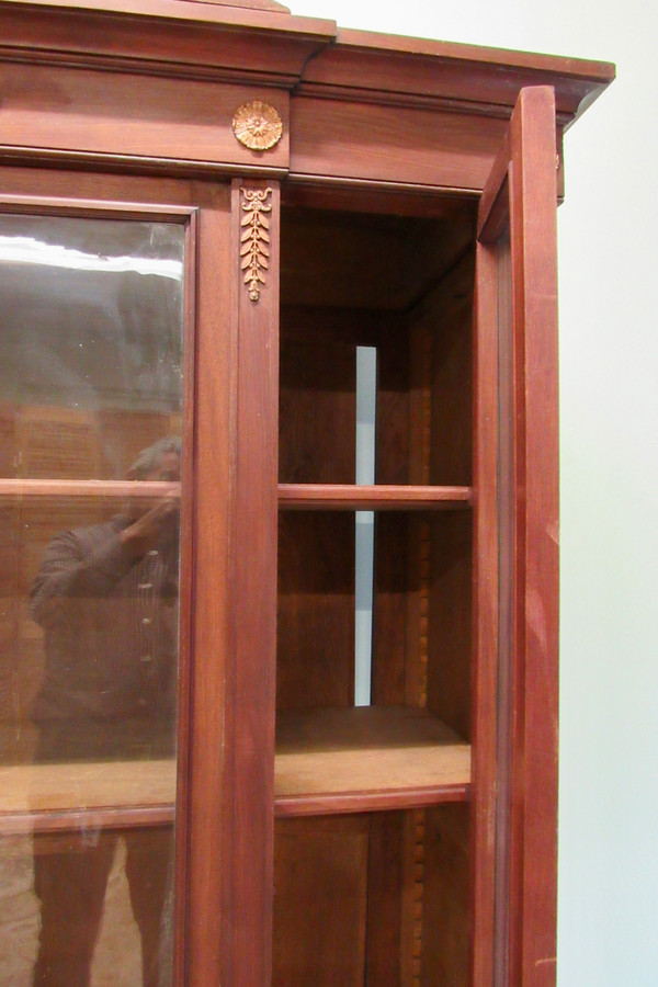 Mid 19th Century French Empire Red Mahogany Three Glass Door Bookcase With Three Adjustable Shelves