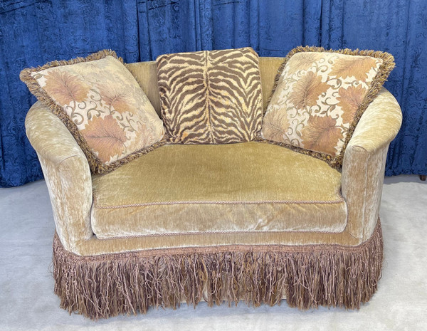 Key City Love Seat & Ottoman