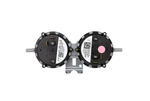 Goodman Amana 0130F00439 Dual Pressure Switch Assembly Image 1