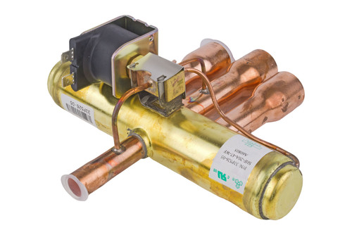WaterFurnace 33P526-05 Reversing Valve w/ Coil Image 1