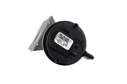 Lennox 11U71 104371-08 Switch - Pressure .85 Image 1