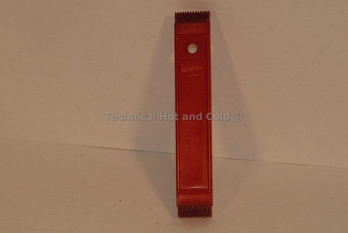 Universal Parts P-18 Fin Comb Image 1