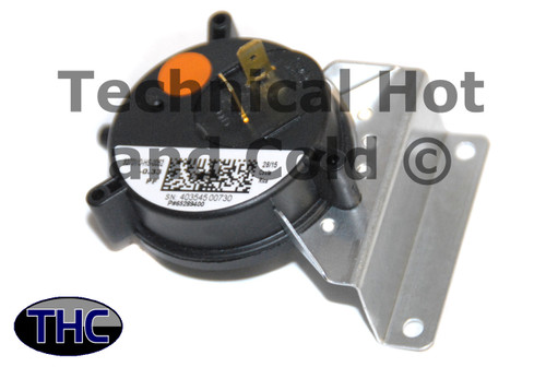 Lennox 34M74 Pressure Switch w/ Bracket Image 1