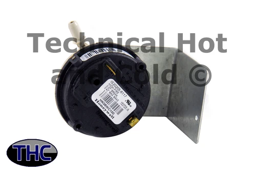 Carrier HK06WC100 Pressure Switch w/ Bracket Image 1