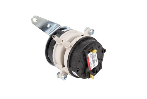 Carrier HK06NB028 Dual Pressure Switch Assembly Image 1