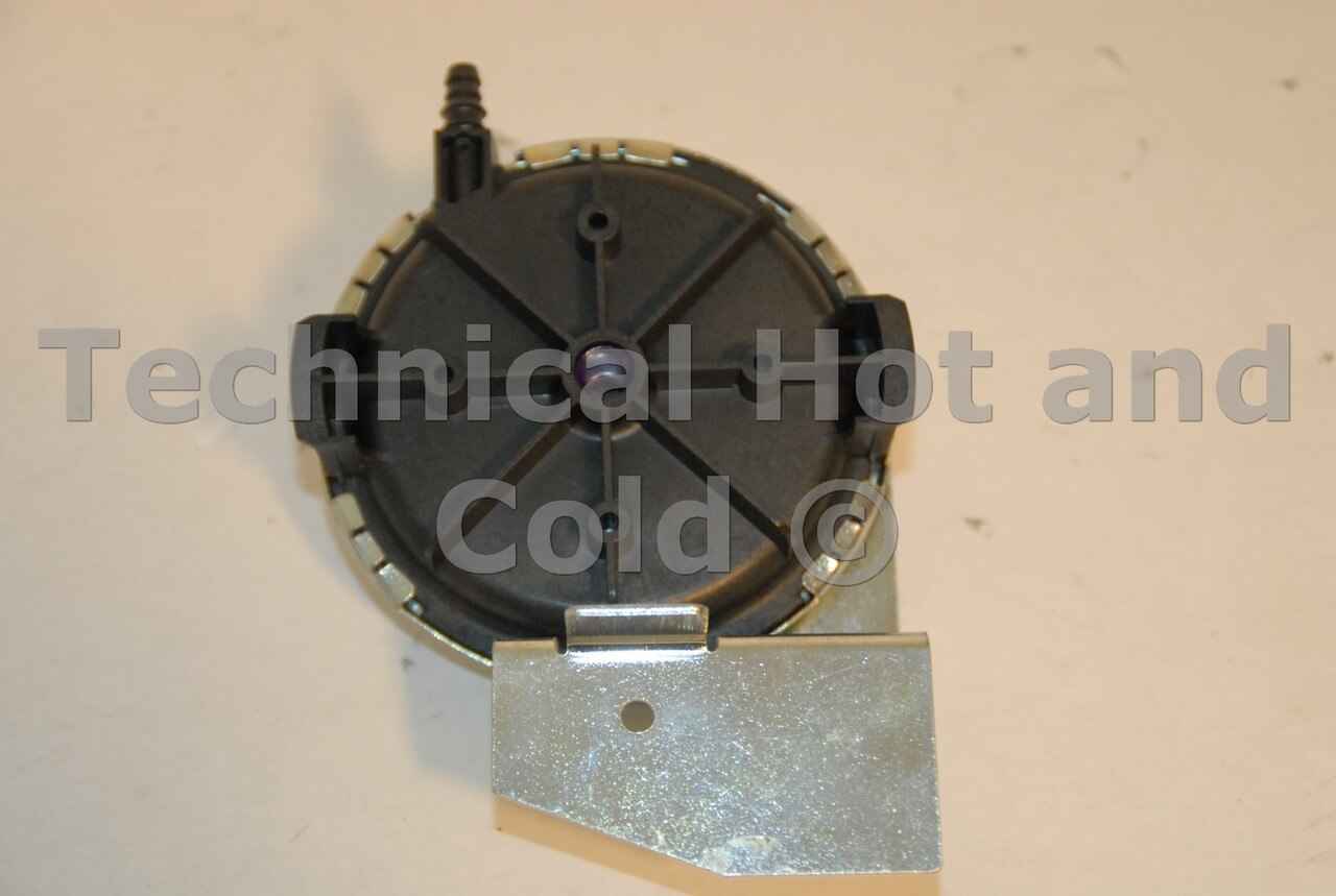 carrier-hk06wc086-pressure-
