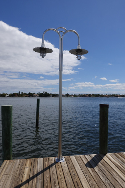 Aluminum dock lights