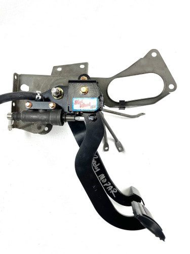 1971-74-B-BODY MOPAR – – Hydraulic Master Cylinder Clutch Pedal Kit (w/manual brake pedal)