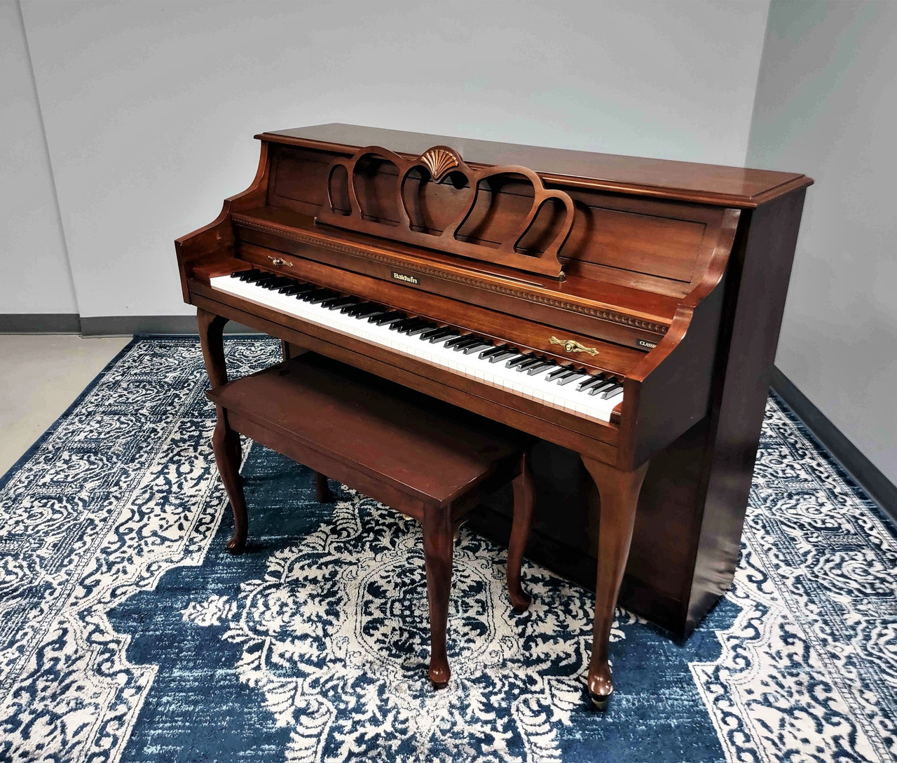 Baldwin 42\ Console Piano | SatinasBaldwin 42\ Console Piano | Satinas  