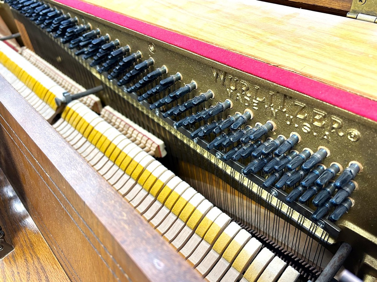 Wurlitzer 2725 Console Piano | Satin Oak | SN: I506232