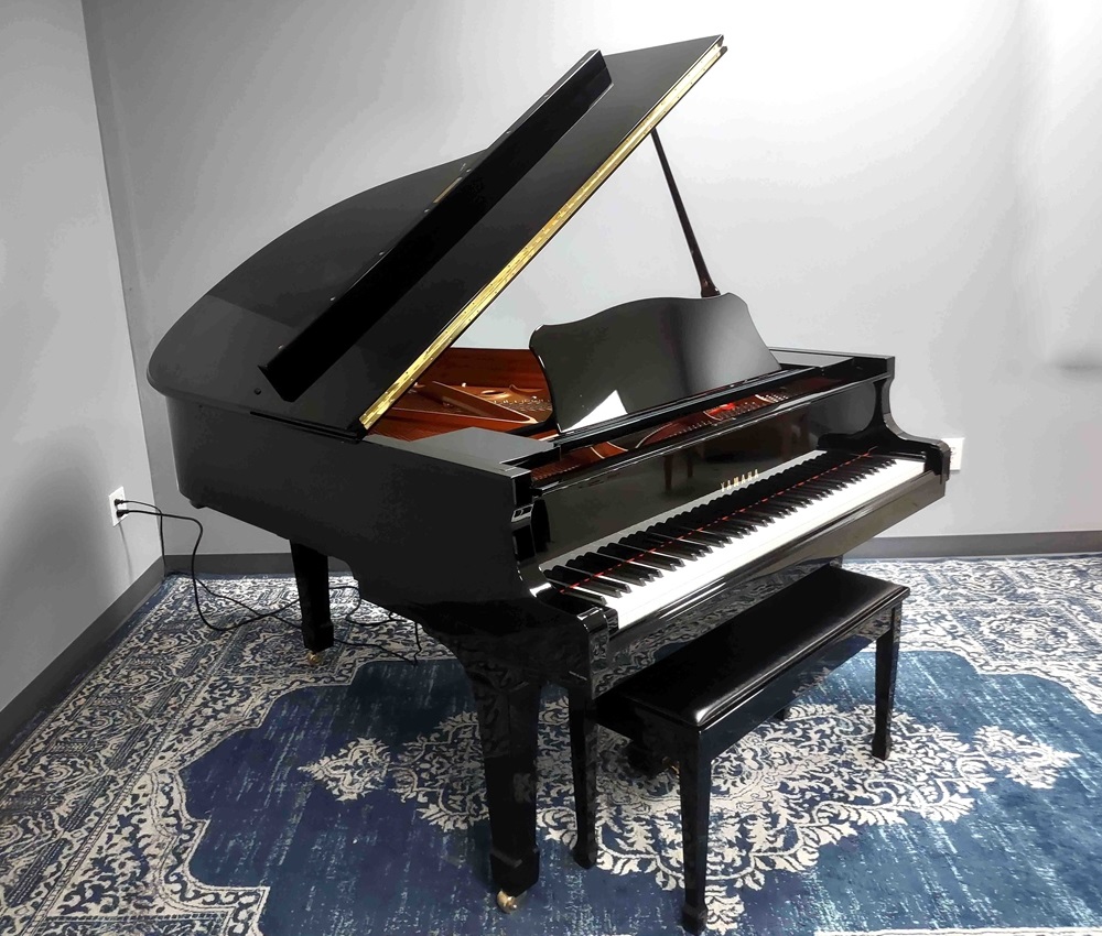 Yamaha DC1 Professional Player Baby Grand Piano