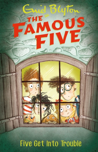 Famous Five: Five Get Into Trouble: Book 8 - 9781444935097