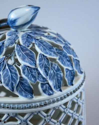 Danish Porcelain : Royal Copenhagen and Bing & Grondahl