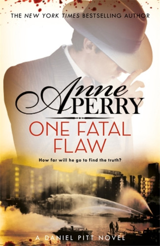 One Fatal Flaw (Daniel Pitt Mystery 3) - 9781472257314