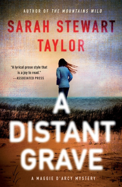 A Distant Grave : A Maggie D'arcy Mystery