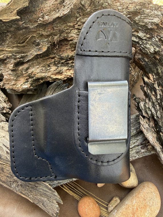 Talon Glock 26/27-Taurus PT111/ G2C IWB Holster w/CT Laser Black Right Hand